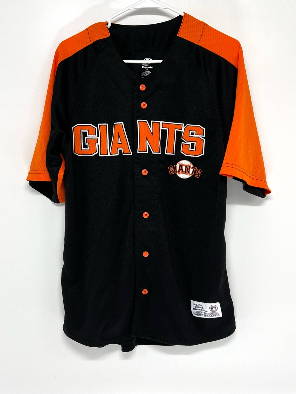 Dynasty medium men’s giants jersey